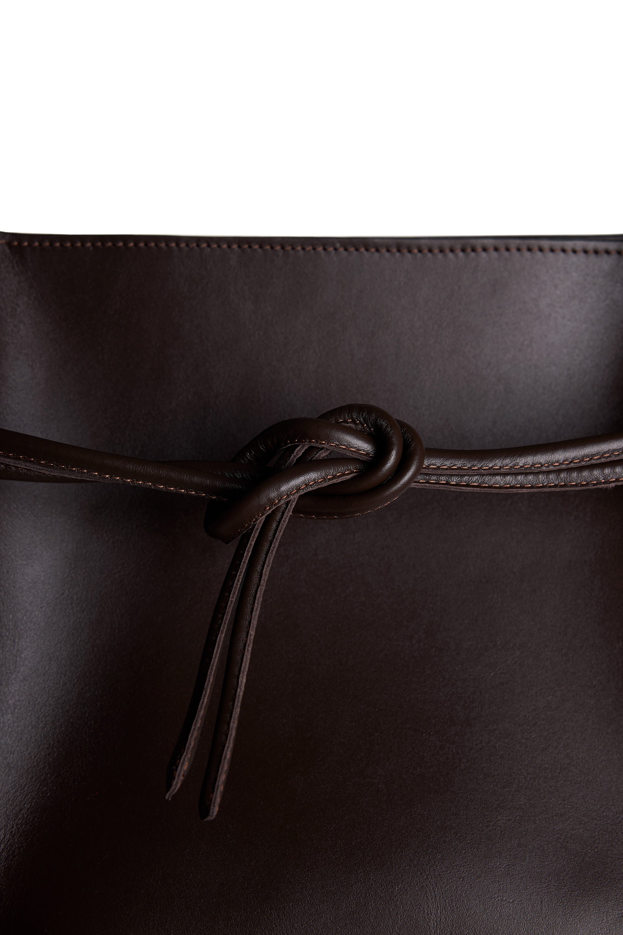 DESIRE IN LEATHER CHOCOLATE