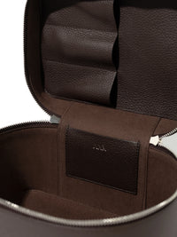MAKE-UP BROWN