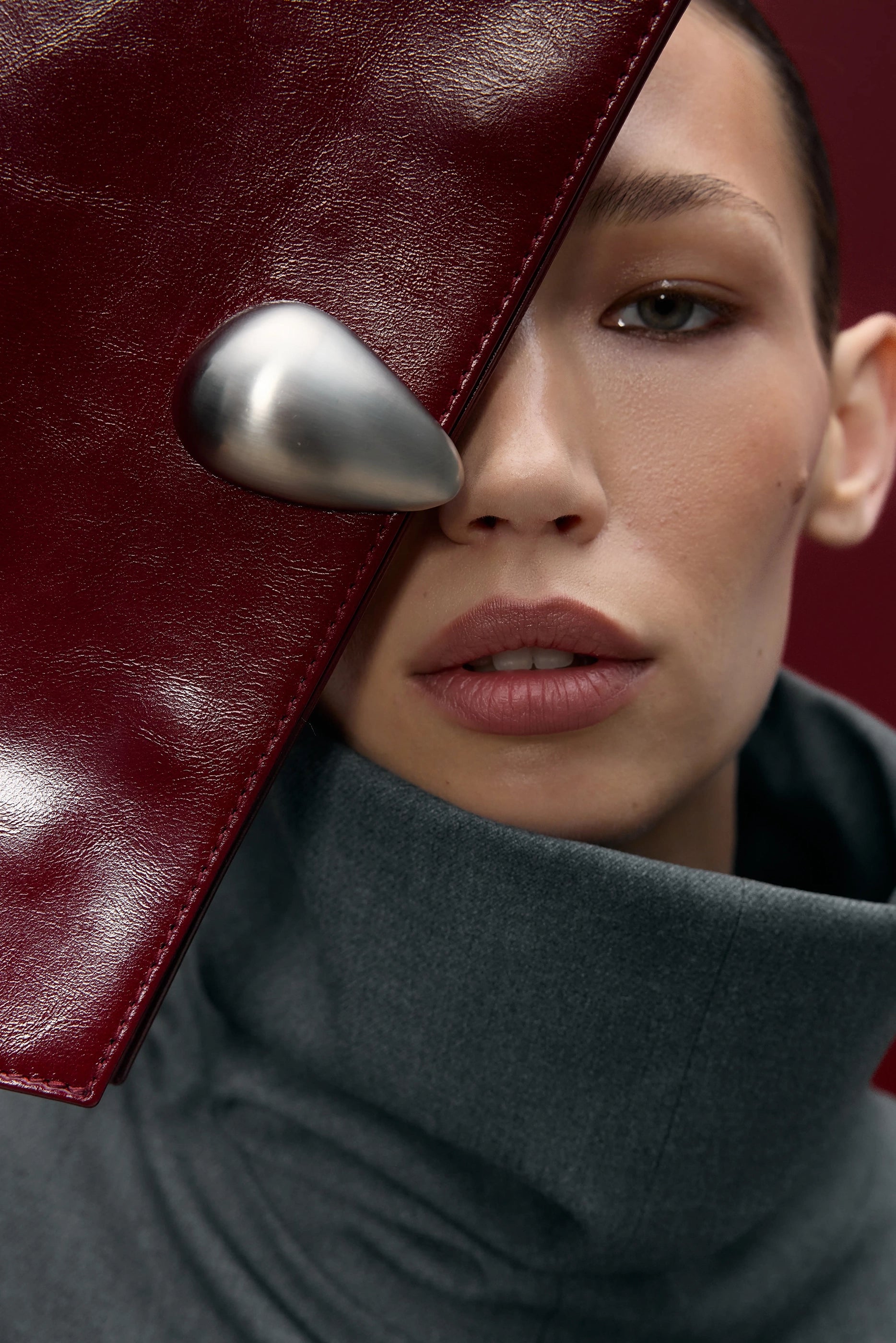 BAISSE CLUTCH BURGUNDY