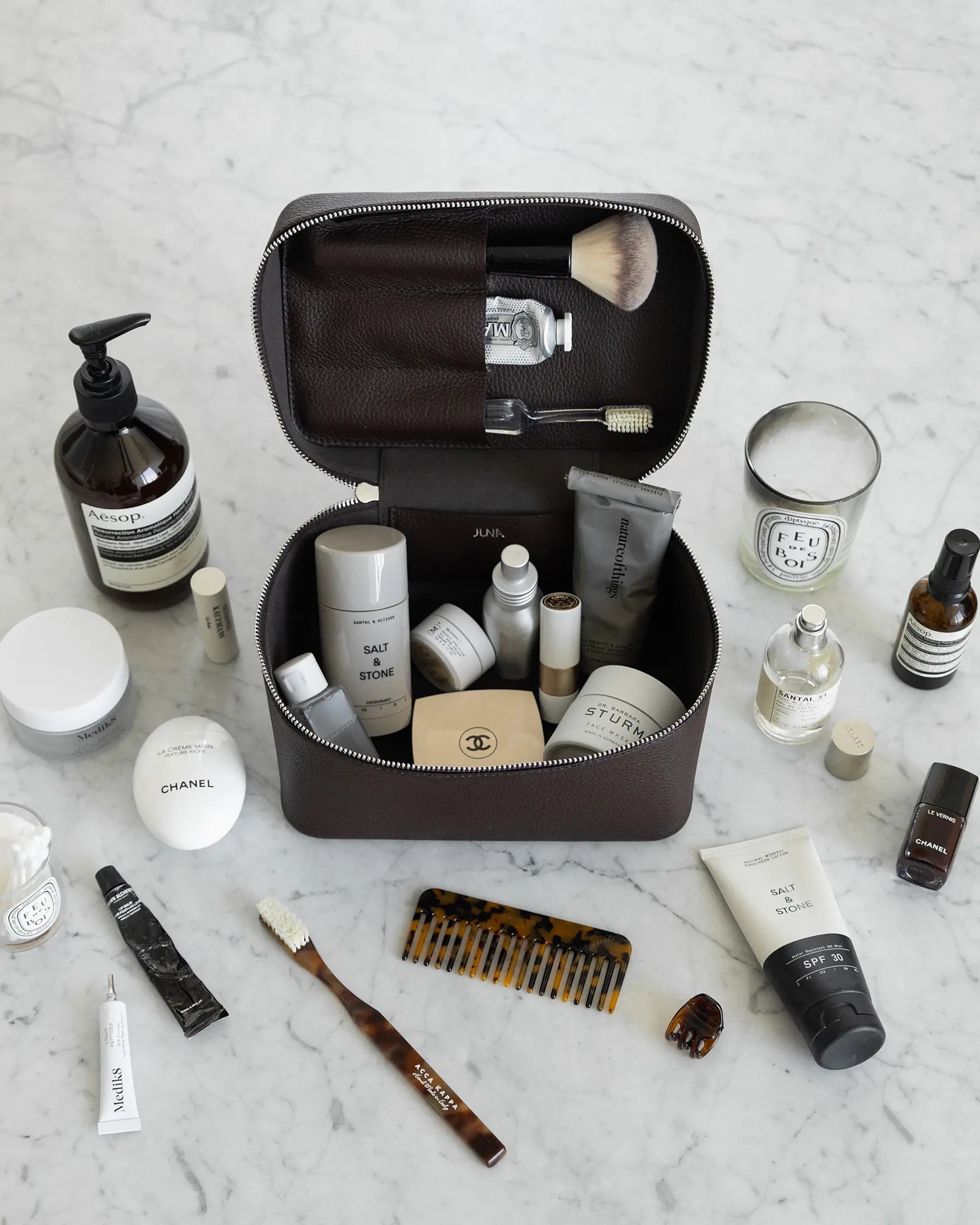 MAKE-UP BROWN