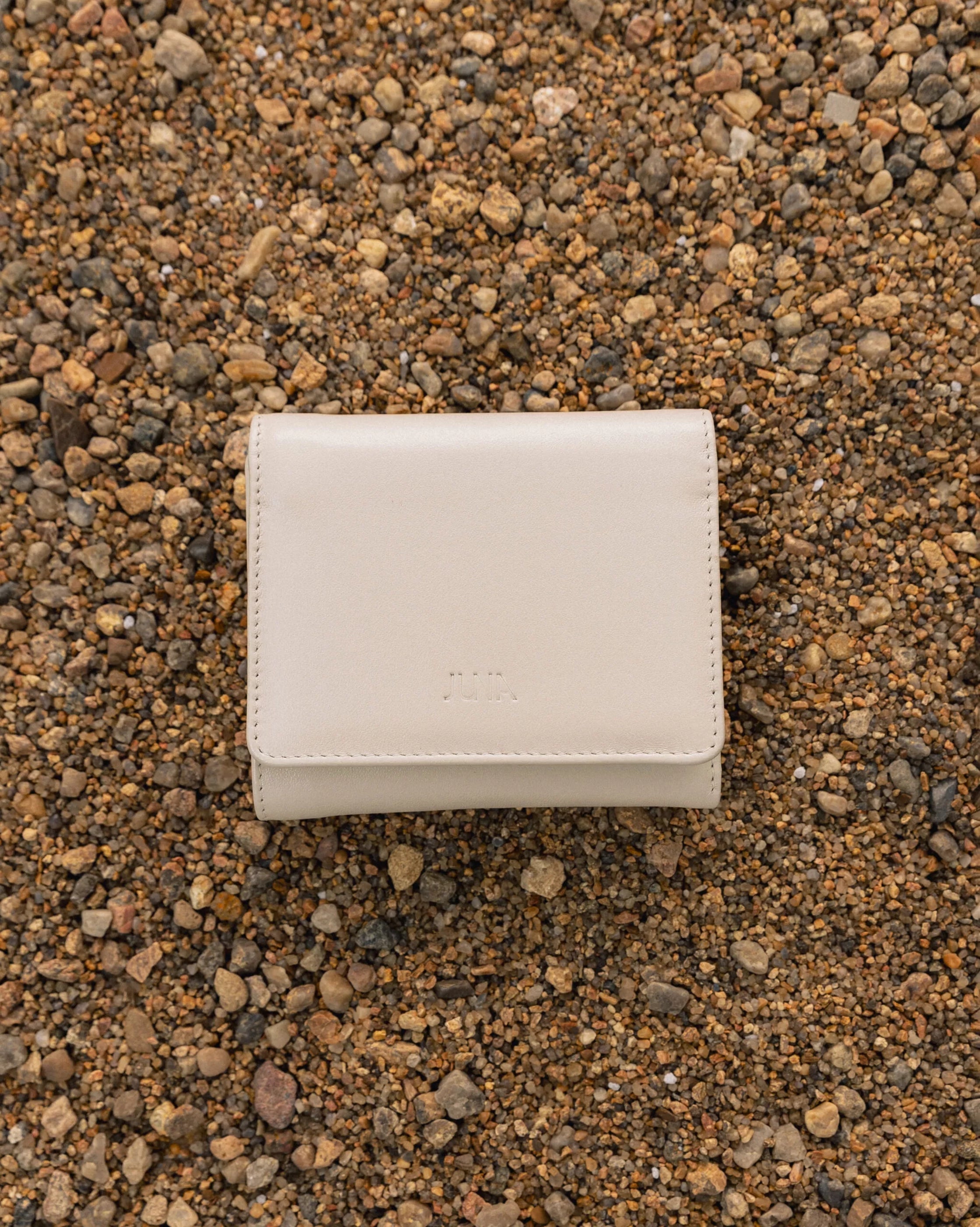 WALLET JUNA MILK