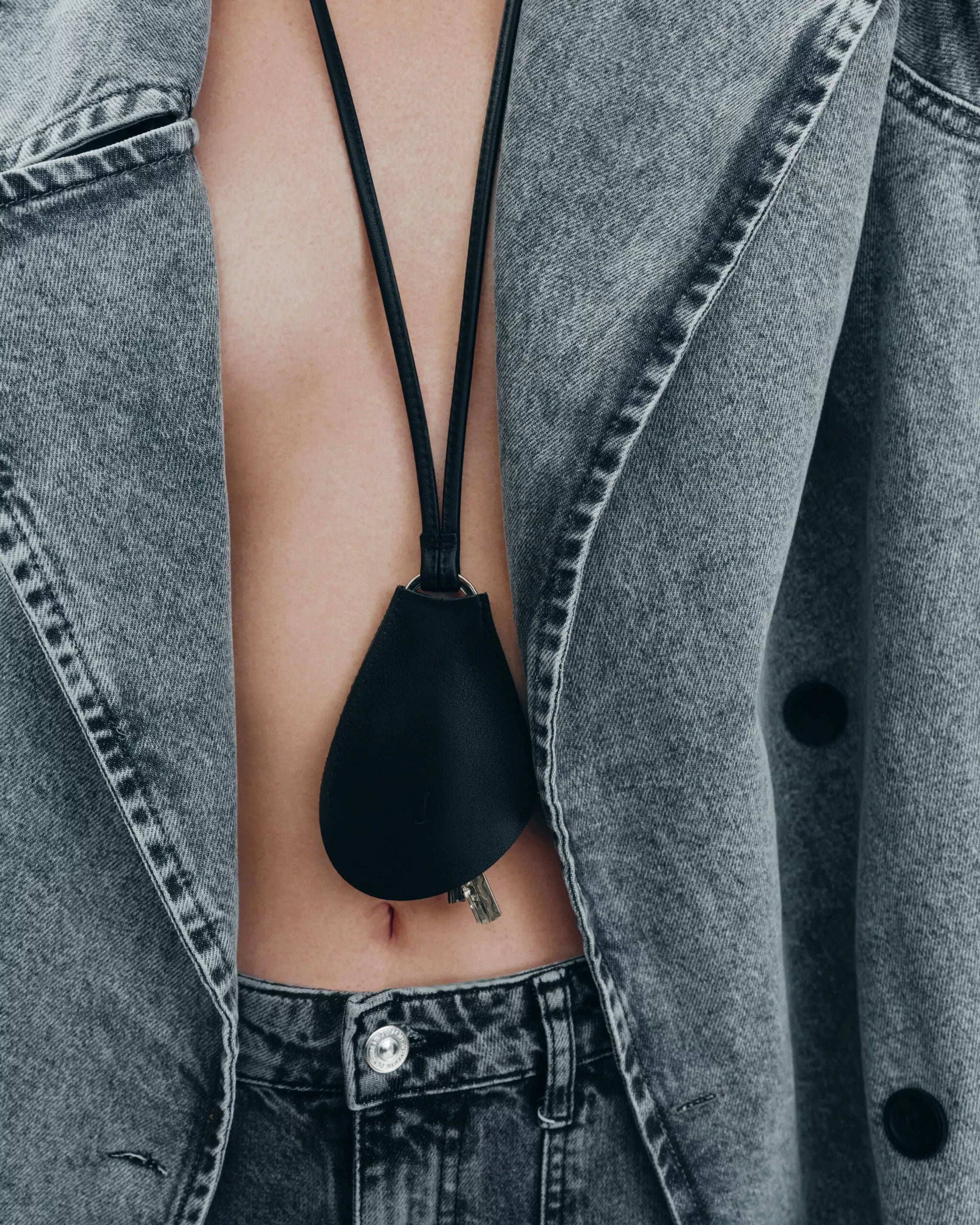 KEY HOLDER BLACK